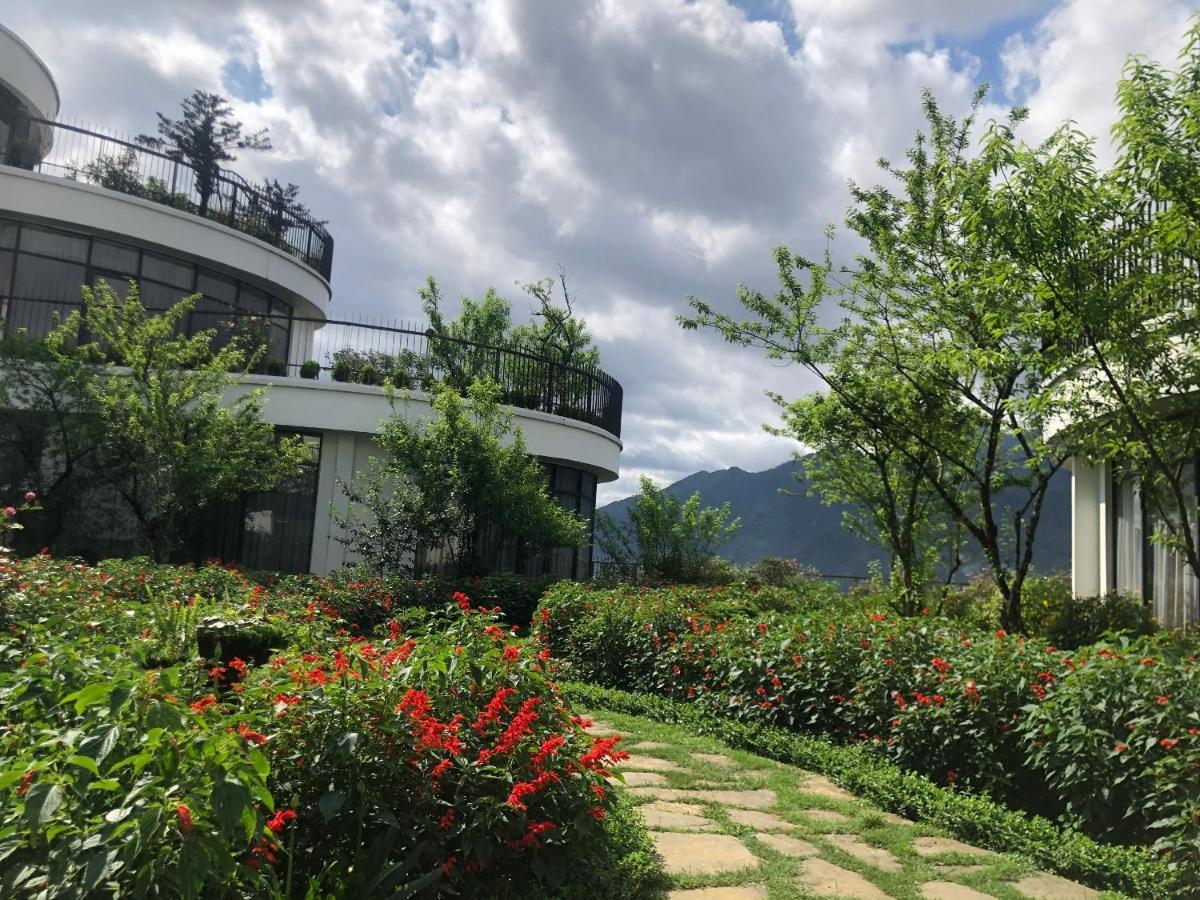 Pao'S Sapa Leisure Hotel מראה חיצוני תמונה The garden of the hotel